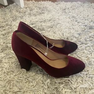 A new day burgundy velvet block closed toe heel